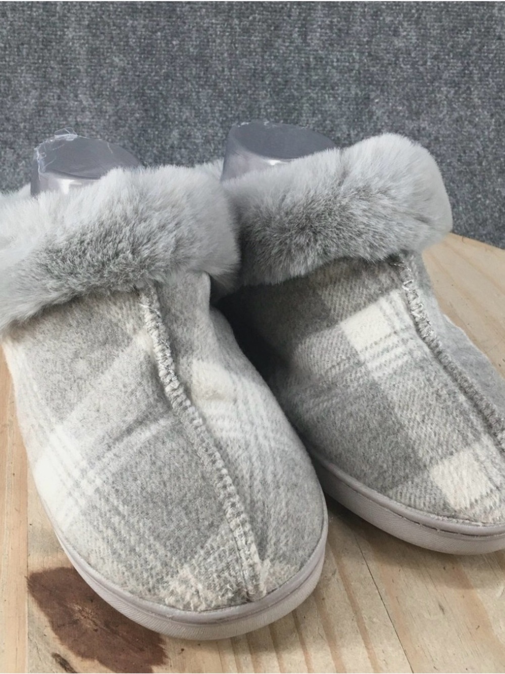 LC Lauren Conrad Slippers Womens 5/6 Slip On Mules Gray Comfort Faux Fur